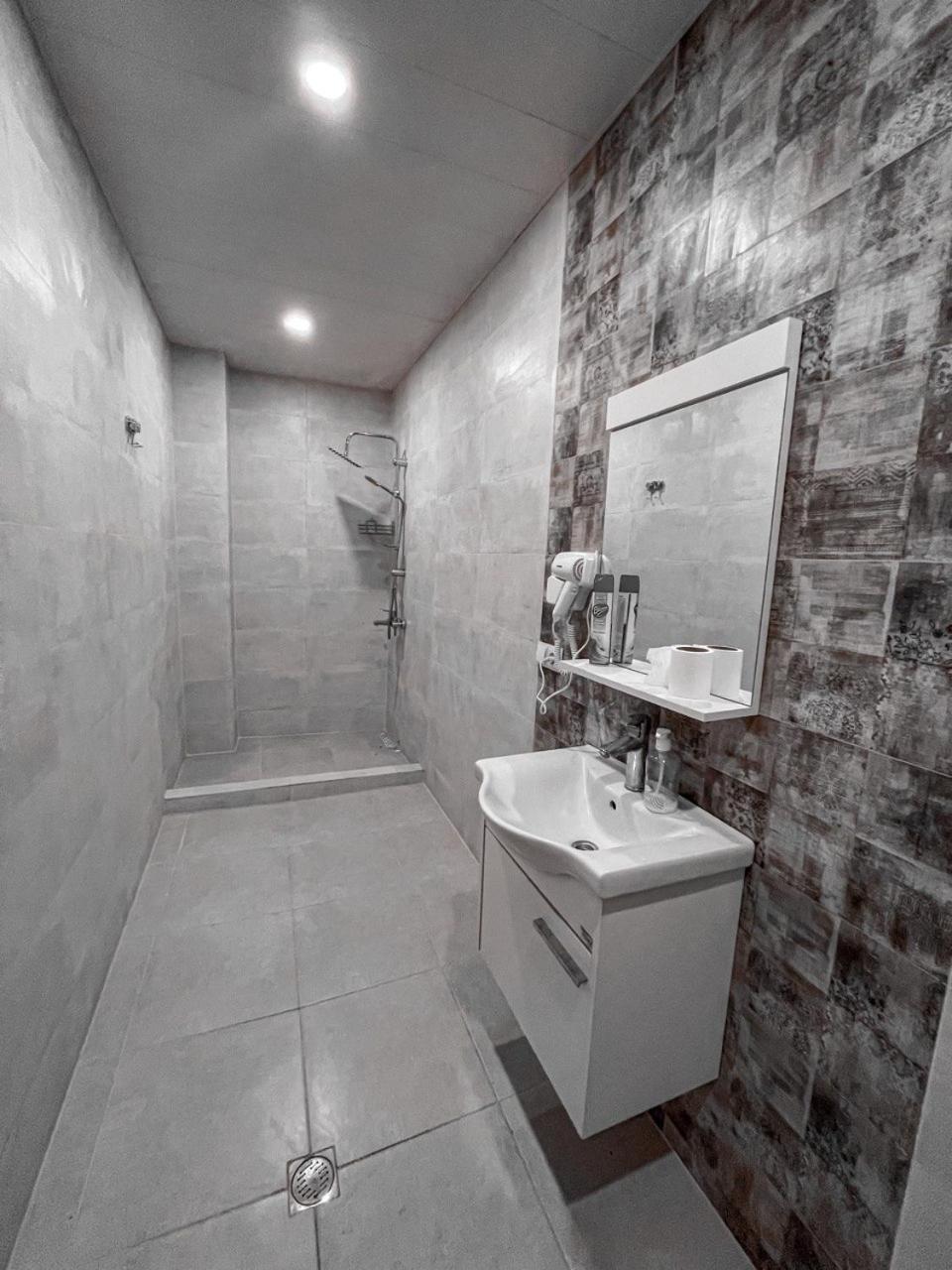 Best Builder Tbilisi ภายนอก รูปภาพ